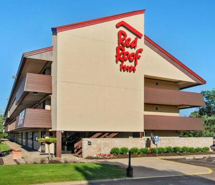 Red Roof Inn Akron - image 10