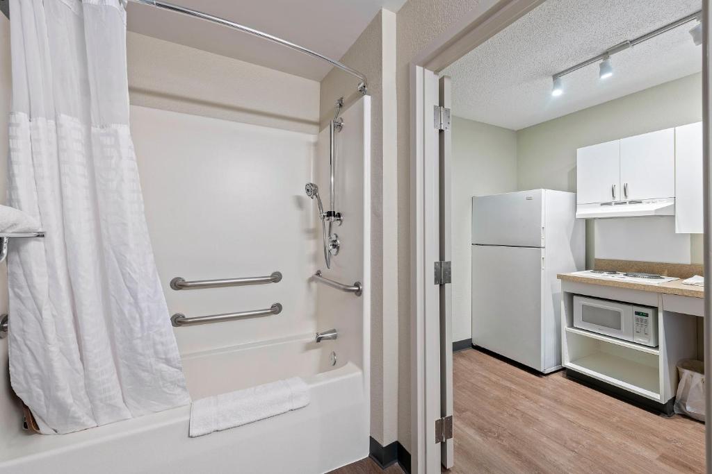 Extended Stay America Premier Suites - Oakland - Alameda - image 3