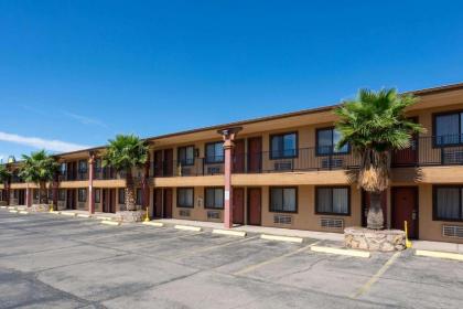 Days Inn by Wyndham Alamogordo - image 11