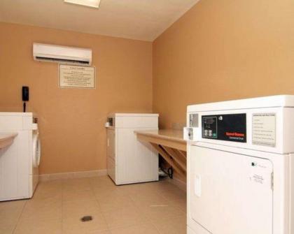 Suburban Extended Stay Hotel Alamogordo - image 14