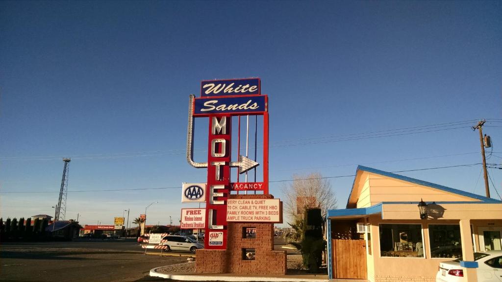 White Sands Motel - main image