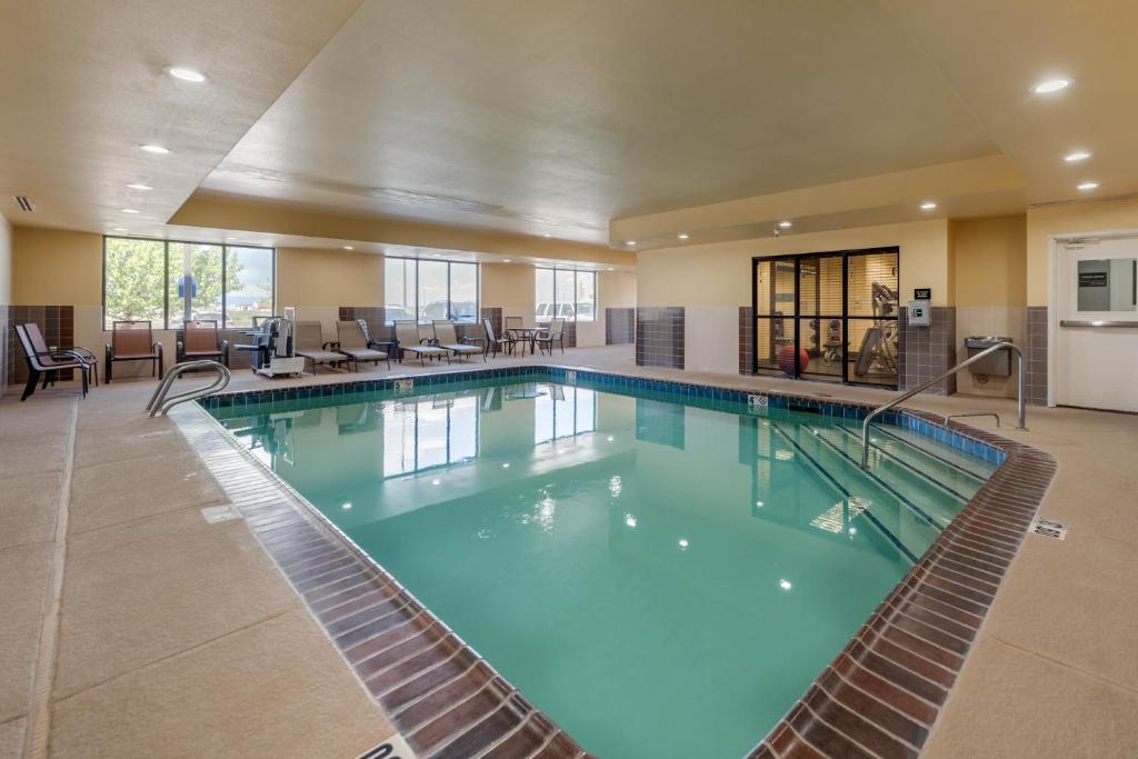 Hampton Inn Alamosa - image 6