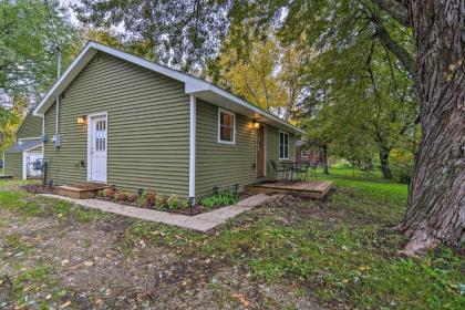 Petoskey Area Cabin Walk to Crooked River! - image 4