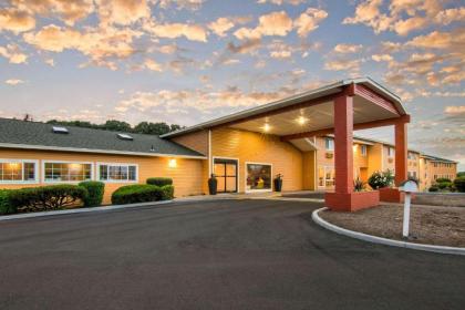 Quality Inn  Suites Albany Oregon