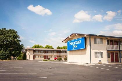 Rodeway Inn Albany - image 15