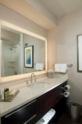 Hilton Albany - image 5