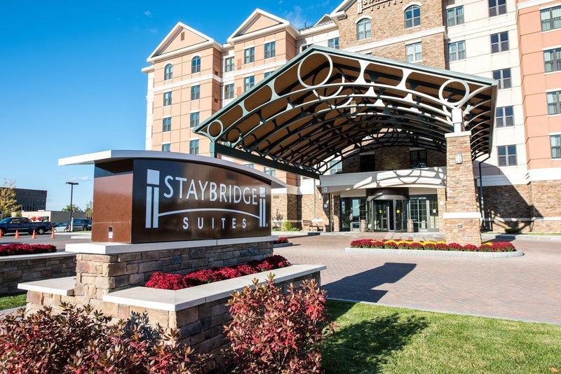 Staybridge Suites Albany Wolf Rd-Colonie Center - main image