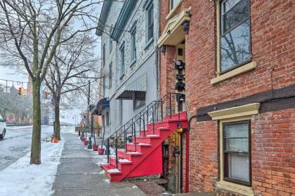 Albany Apartment Steps From The New York Capital - image 4