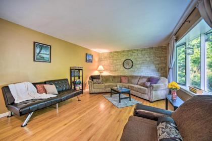 Pet-Friendly Home in Capital District Region! - image 14