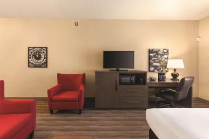 Country Inn & Suites by Radisson Albert Lea MN - image 8