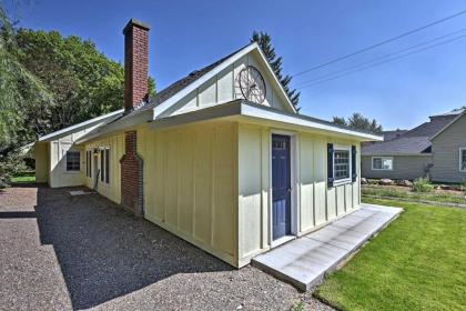 Historic Albion Mountain Cottage on Quiet Street! - image 15