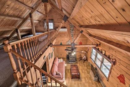 Luxe Pocono Cabin with Deck For Skiers and Families - image 13