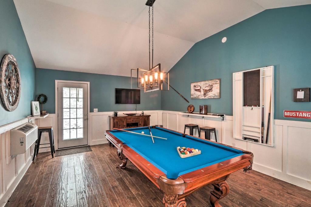 Pocono Mountains Retreat with Pool Table and Hot Tub! - image 3