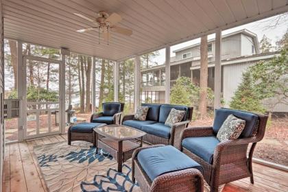 Luxury Escape on Lake Towamensing with Game Room! - image 11