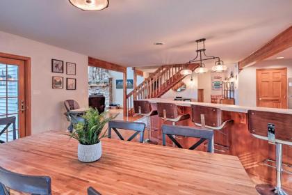 Luxury Escape on Lake Towamensing with Game Room! - image 13