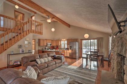 4-Season Home with Patio in Towamensing Trails! - image 4