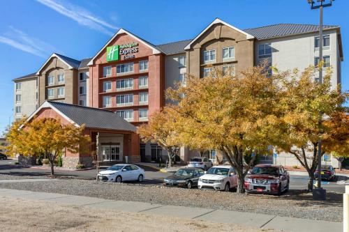 Holiday Inn Express Hotel & Suites Albuquerque Midtown an IHG Hotel - main image