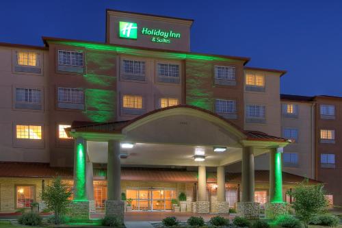 Holiday Inn Hotel & Suites Albuquerque Airport an IHG Hotel - main image