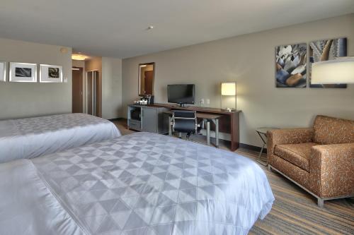 Holiday Inn Hotel and Suites Albuquerque - North Interstate 25 an IHG Hotel - image 3