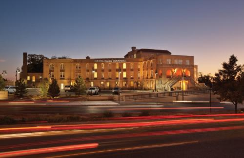 Hotel Parq Central Albuquerque - main image