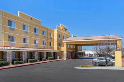 Comfort Inn Albuquerque Airport - image 1