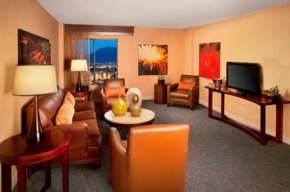 Sheraton Albuquerque Airport Hotel - image 1