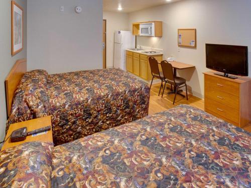 WoodSpring Suites Albuquerque - main image