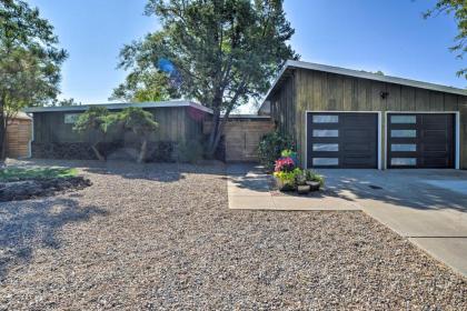 Stylish Albuquerque Home about 6 Miles to Downtown - image 18