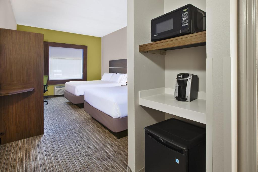 Holiday Inn Express Hotel & Suites Alcoa Knoxville Airport an IHG Hotel - image 5