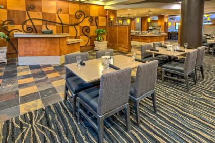 Hilton Knoxville Airport - image 13