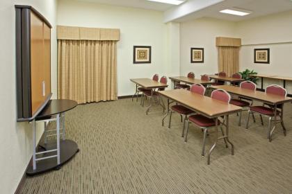 Hampton Inn Knoxville-Airport - image 9