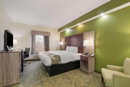 Quality Inn Alcoa - image 7