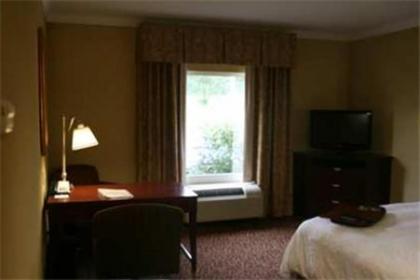 Hampton Inn Alexander City - image 15