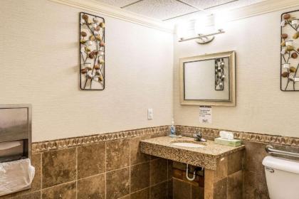 Quality Inn Alexander City - image 12