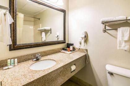 Quality Inn Alexander City - image 2