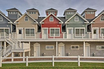 Townhome with Attached Boathouse on Alexandria Bay! - image 5