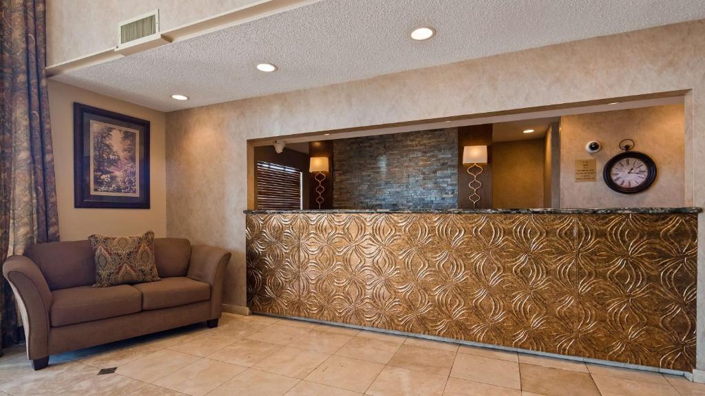 Best Western of Alexandria Inn & Suites & Conference Center - image 3