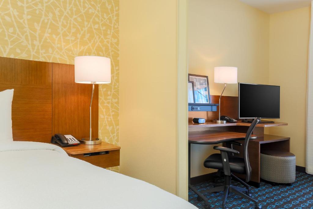 Fairfield Inn & Suites by Marriott Alexandria - image 7