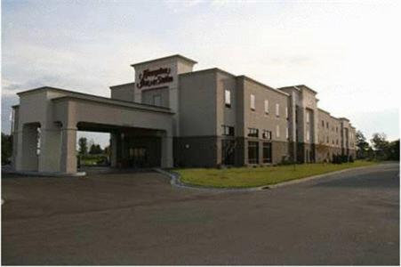 Hampton Inn and Suites Alexandria - main image