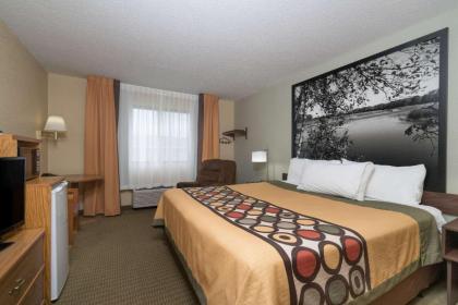 Super 8 by Wyndham Alexandria MN - image 11