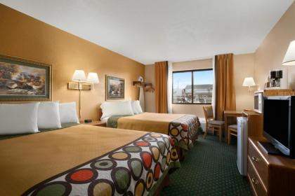 Super 8 by Wyndham Alexandria MN - image 15