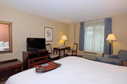 Hampton Inn Alexandria/Old Town - image 5