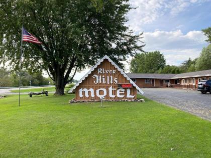 The River Hills Motel - image 4