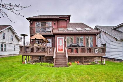 Waterfront Algonac House with Deck and Grill! - image 7