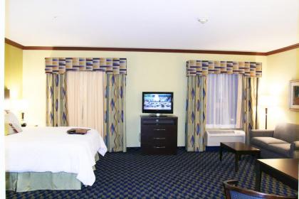 Hampton Inn Alice - image 12