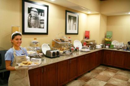 Hampton Inn Alice - image 4