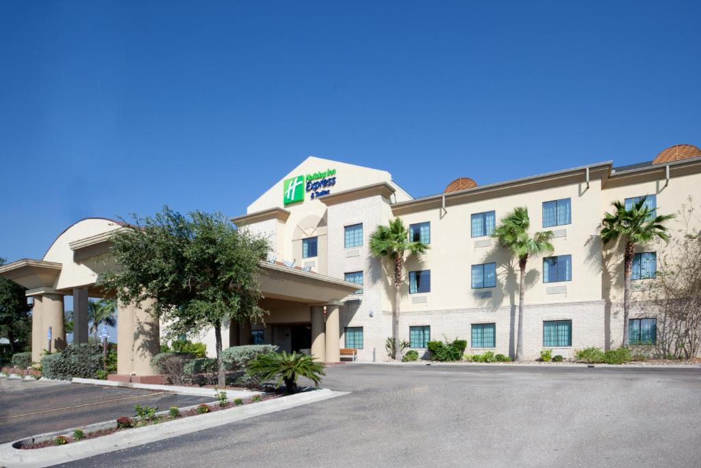 Holiday Inn Express Hotel and Suites Alice an IHG Hotel - main image