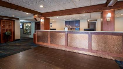 Best Western Greenfield Inn - image 9