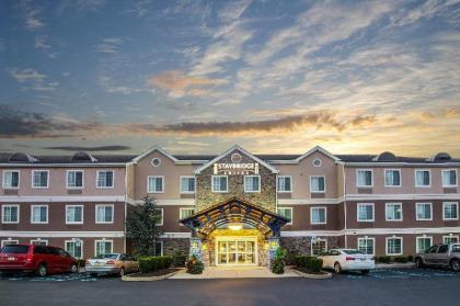 Staybridge Suites Allentown West Hotel - image 12