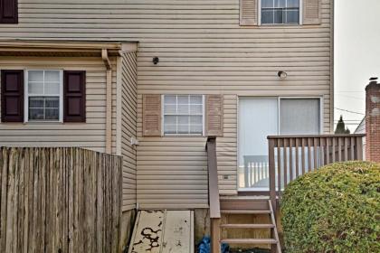 Cozy Allentown Townhouse 2 Mi to Hamilton District - image 3